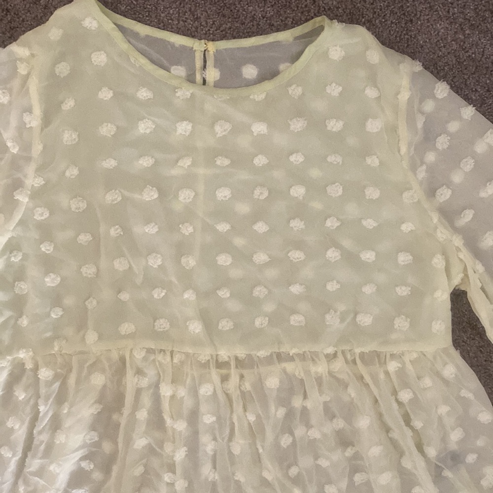 Yellow 4X Blouse - Picture 2 of 5